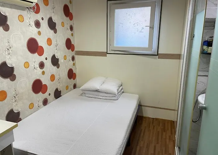 Chloe Hostel