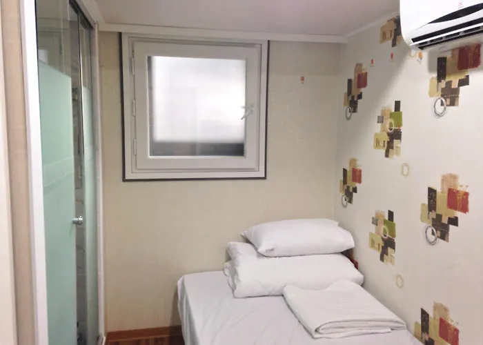 Hostel Chloe