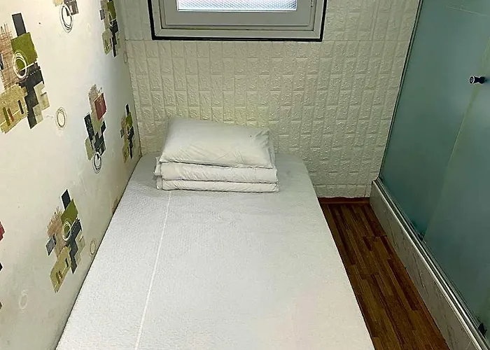 Chloe Hostel