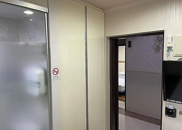 Chloe Hostel Seoul